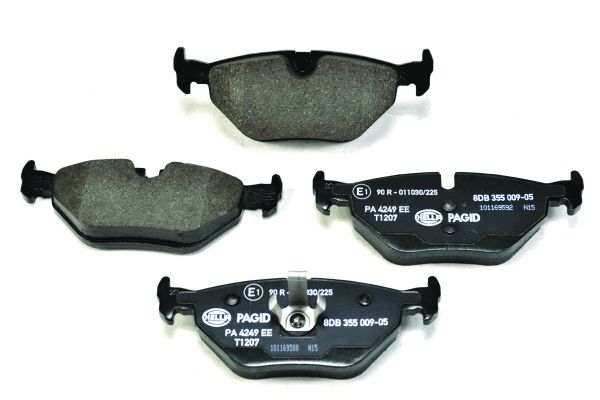 Jeu de 4 plaquettes de frein | HELLA PAGID