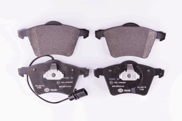 Jeu de 4 plaquettes de frein | HELLA PAGID