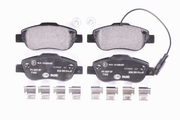 Jeu de 4 plaquettes de frein | HELLA PAGID